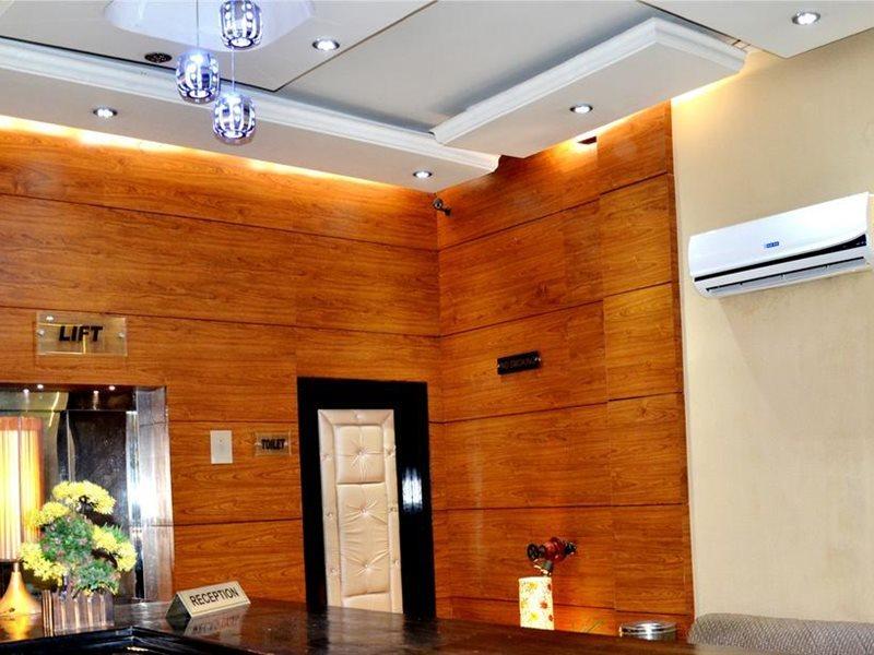 Hotel B.R. Inn Panipat Bagian luar foto