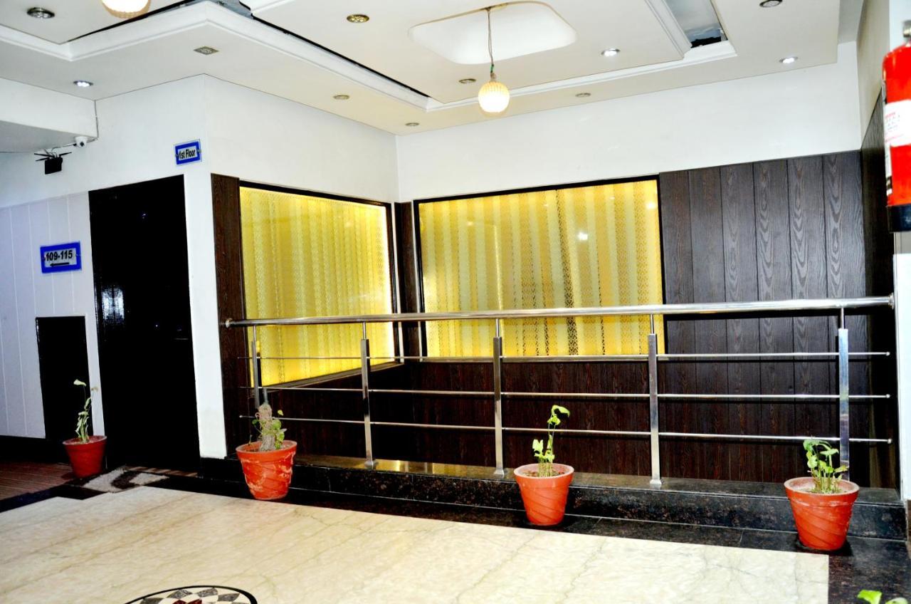 Hotel B.R. Inn Panipat Bagian luar foto