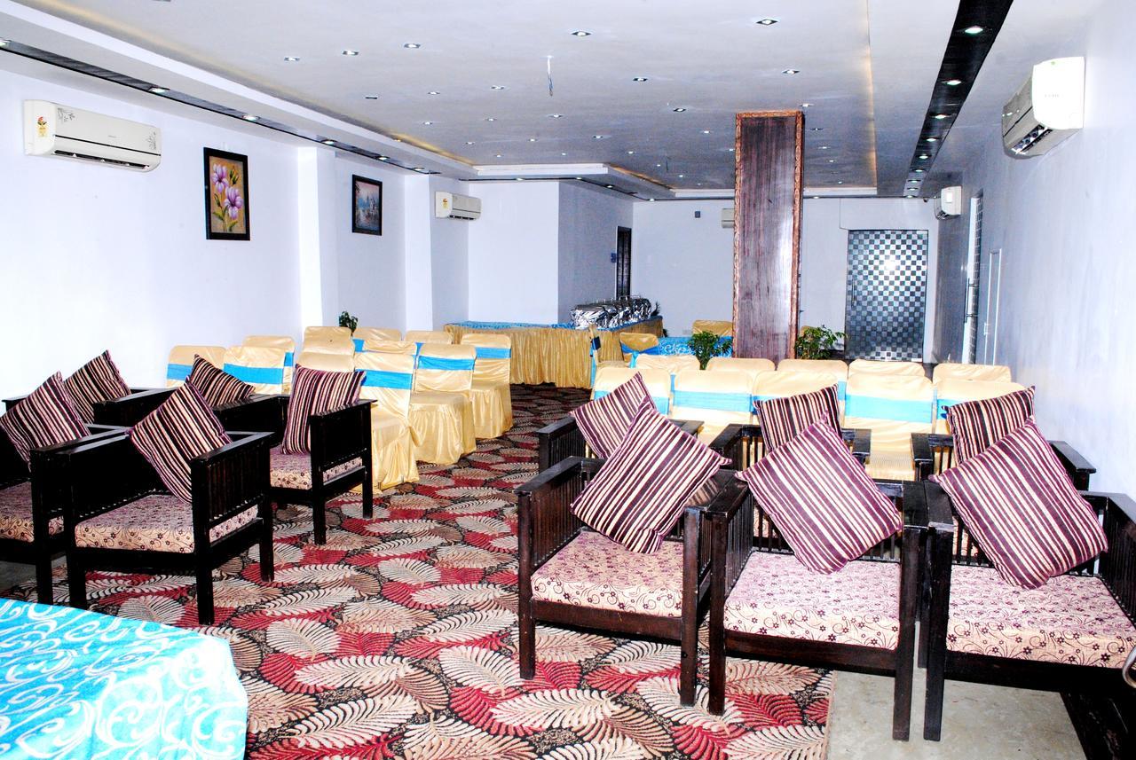 Hotel B.R. Inn Panipat Bagian luar foto